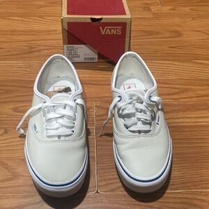 Vans shoes authentic style, size 7.5 men 9.0 women color butter leather